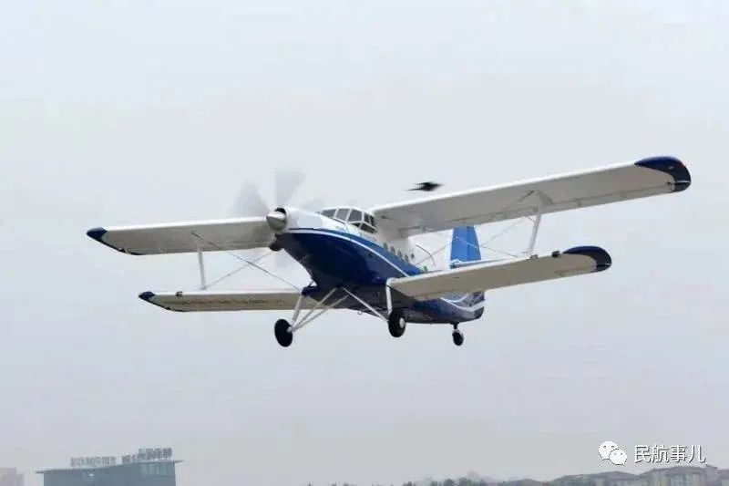 黑龍江鶴崗一架運五飛機農業噴灑時不慎墜毀(圖2) 黑龍江鶴崗一架運五飛機農業噴灑時不慎墜毀(圖2)