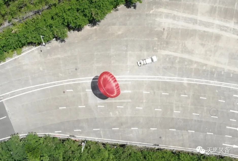 護航前行 | 天鷹整機降落傘測試取得新成就!(圖6) 護航前行 | 天鷹整機降落傘測試取得新成就!(圖6)
