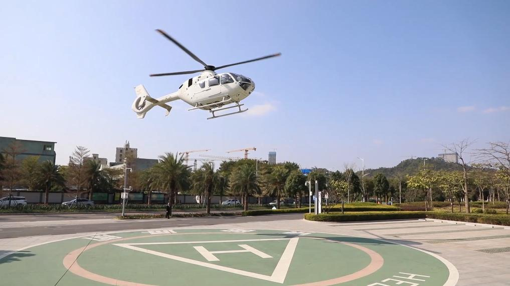 新華視點(diǎn)|向“新”前行,向“空”而強(qiáng)——來(lái)自深圳的低空經(jīng)濟(jì)“近觀察”(圖5) 新華視點(diǎn)|向“新”前行,向“空”而強(qiáng)——來(lái)自深圳的低空經(jīng)濟(jì)“近觀察”(圖5)