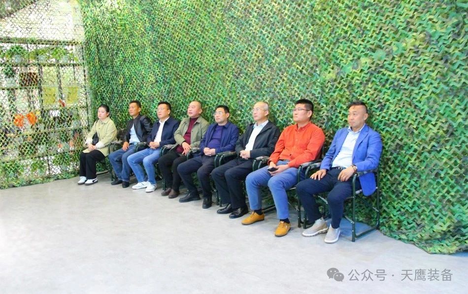 安慶市迎江區領導一行蒞臨天鷹裝備交流考察(圖1) 安慶市迎江區領導一行蒞臨天鷹裝備交流考察(圖1)